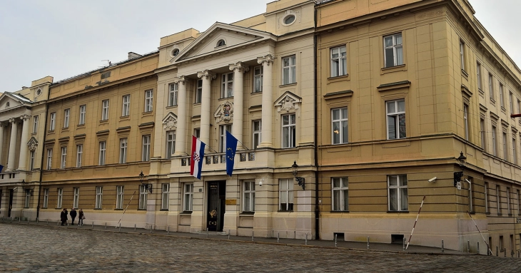 Српските пратеници го напуштија хрватскиот Сабор по расправата за новиот Закон за гробишта