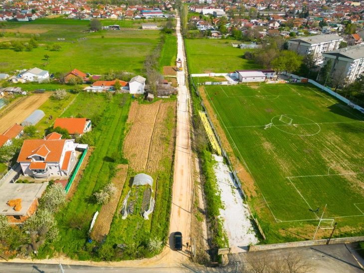 Во населба Драчево се асфалтира нова улица која ќе го намали сообраќајниот метеж во овој дел на Кисела Вода