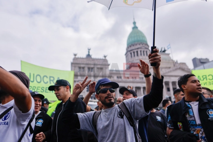 Во Аргентина трет генерален штрајк против политиката на претседателот