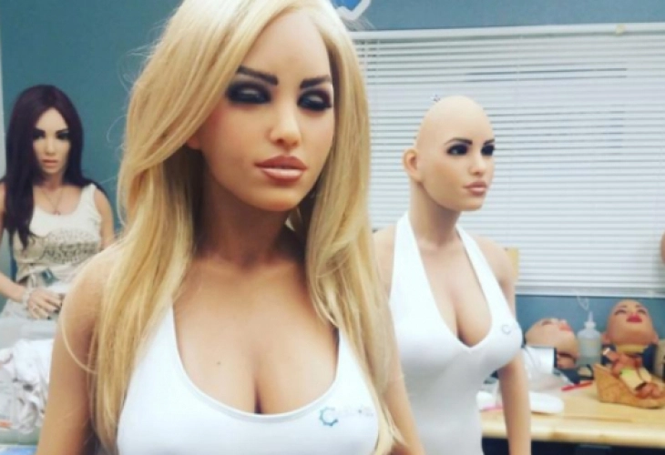 Во Кина се отвора првиот центар за обука на човековидни роботи