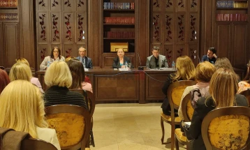 Prezantohet Strategjia për arsimin e të rriturve 2025-2030