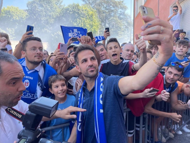 Фабрегас е опција за тренерската позиција во РБ Лајпциг