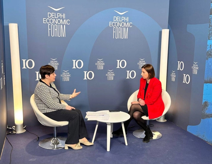 Budget rebalance this summer, mini redistribution now, Dimitrieska-Kochoska tells MIA