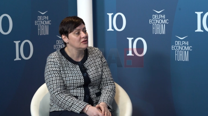 Димитриеска-Кочоска за МИА: Македонија може да ја искористи целата ситуација за да ги зацврсти односите со САД – ова може да биде шанса за македонската економија