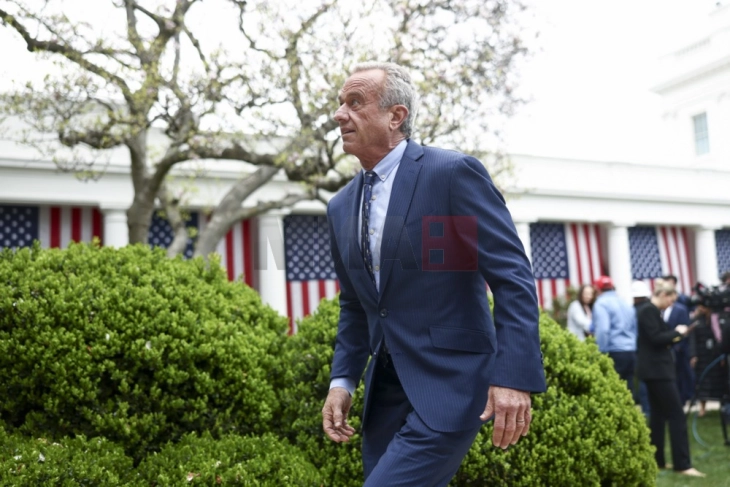 Robert Kenedi: SHBA deri në shtator do ta bëjë të ditur arsyen për epideminë e autizmit