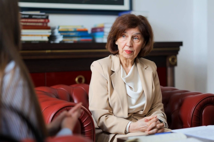 Сиљановска-Давкова: Туризмот го промовира македонското природно богатство и културно наследство пред светот