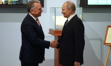 Putini dhe i dërguari i posaçëm i Trampit bisedojnë për Ukrainën dh marrëdhëniet ruso-amerikane