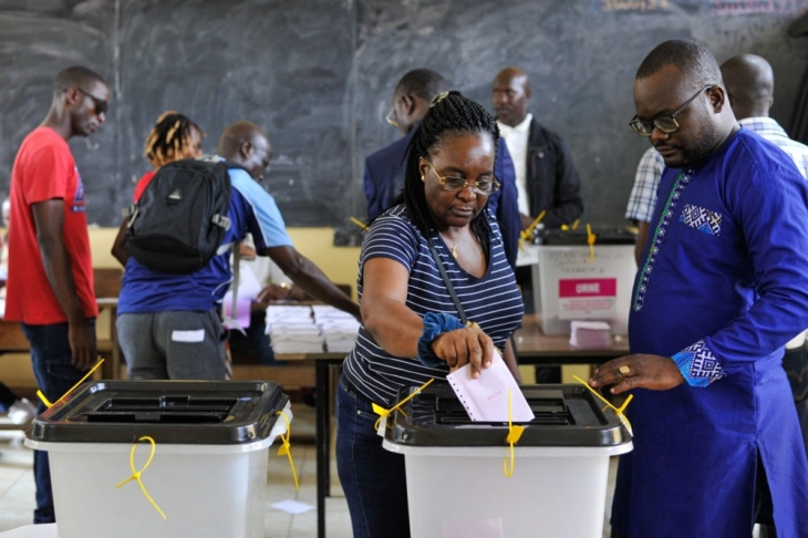 Во Габон денеска се одржуваат претседателски избори, први по државниот удар во 2023 година 