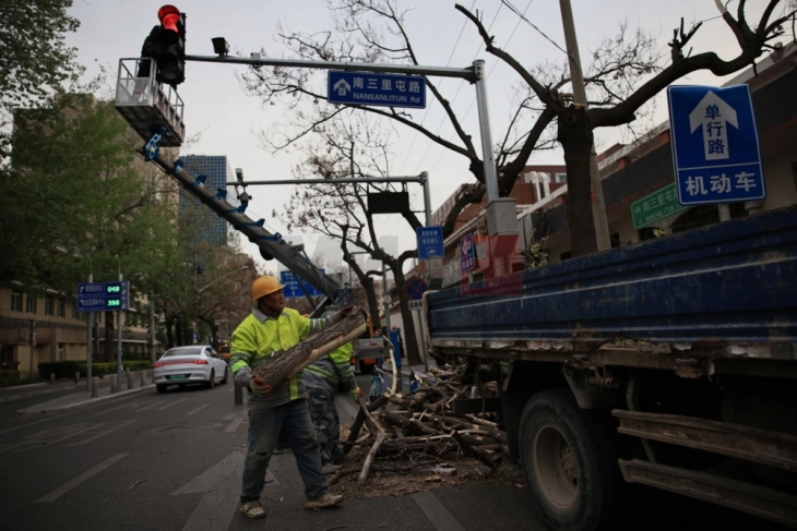 Пекинг откажа 700 летови поради бури и силни ветрови
