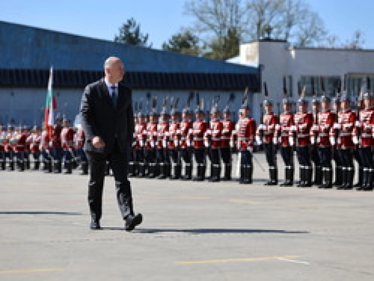 Желјазков: Ова е идеолошка промена, за  приемот на првиот авион „Ф-16 блок 70“ во базата Граф Игнатиево 