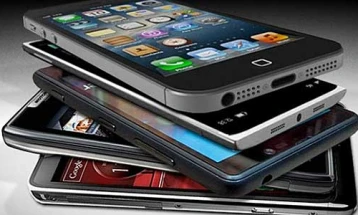 Trampi paralajmëroi se do të fillojë hetim për ndikimin e importit kinez të elektronikës ndaj sigurisë kombëtare të SHBA-së