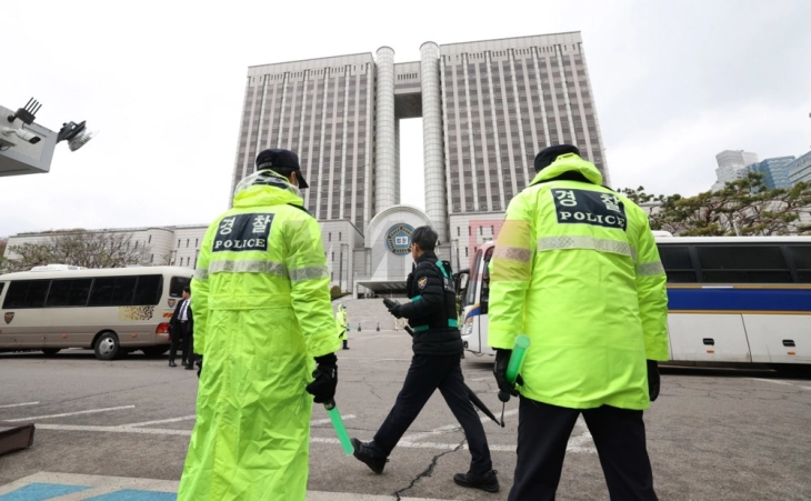 Почна судењето за отповиканиот претседател на Јужна Кореја Јун Сук-Јеол, обвинет за велепредавство