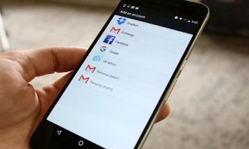 Qasje në internet mobil 1 732 063 parapagues, në celular në muaj flitet 174,67 minuta