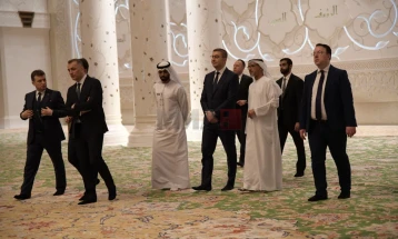 Nikolloski nga EBA: Do të nënshkruajmë disa marrëveshje për bashkëpunim ekonomik, dakordojmë fluturime me Er Arabia