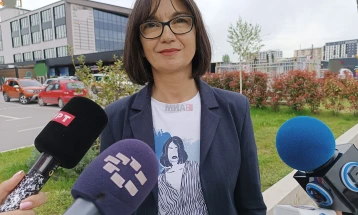 Shoqata e barnatoreve private kërkon përjashtimin e barnatoreve nga Rregullorja e re për shpalljen e çmimeve të mallrave