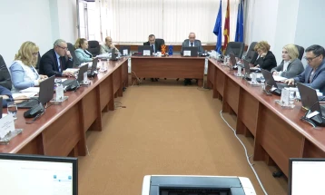 Gjykatës të deleguar në gjykatat themelore në Berovë dhe Kërçovë, ndërsa gjashtë gjykatës të vendit pasi të mbushin 64 vjet do të vazhdojnë të punojnë edhe një vit