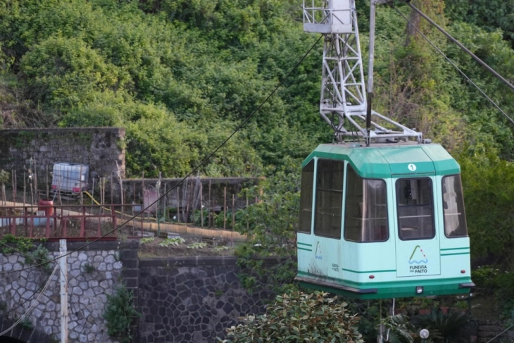 Four killed in cable car accident in southern Italy