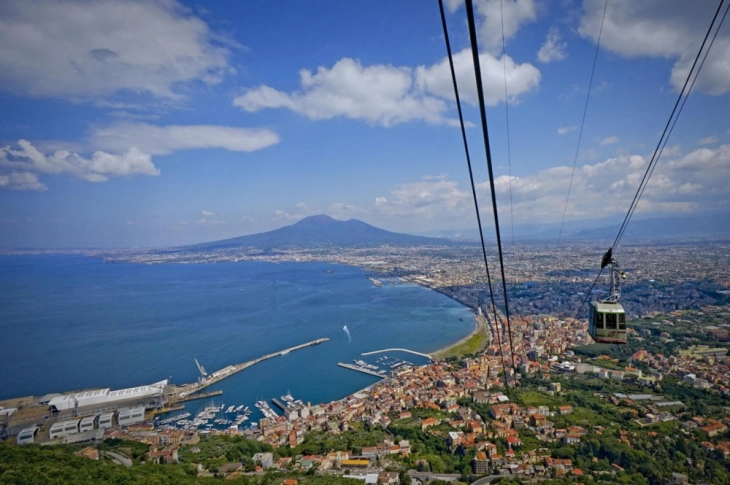 Katër të vdekur në një fatkeqësi me teleferik në jug të Italisë