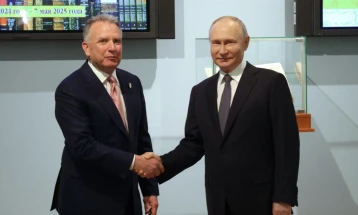 Uitkof: Rusia ka mundësi të mbajë disa nga rajonet e pushtuara në Ukrainë, por jo të gjitha