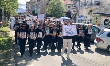 Marsh protestues në Koçan: Fëmijët tanë nuk janë më, por drejtësi duhet të ketë