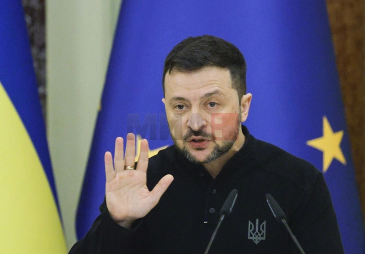 Зеленски предлага 30-дневно, наместо 30-часовно примирје, како што објави Русија