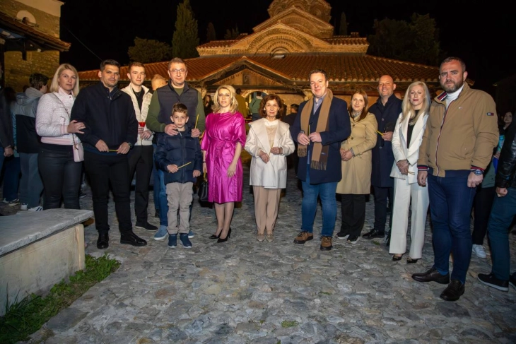 Сиљановска Давкова и Мицкоси за Велигден во Охрид