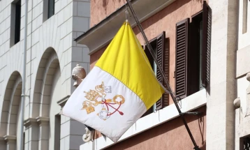 Si vendet mbarë botën e shënojnë vdekjen e Papës