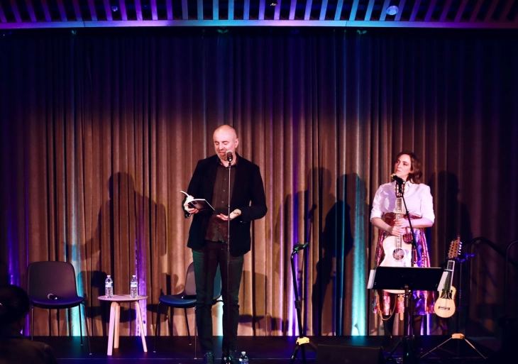 Поетско читање на Никола Маџиров на Светскиот поетски салон во Њујорк