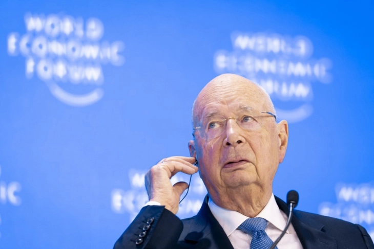 Founder of Davos World Economic Forum steps down