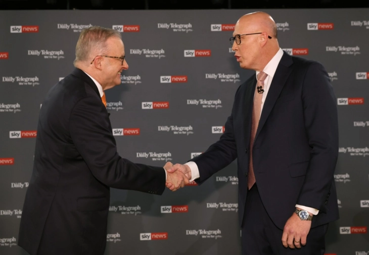 Australian leaders pause campaigning after death of Pope Francis