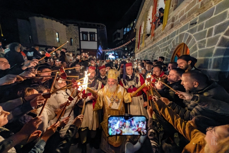 Најторжествено за воскренската Велигденска литургија во Бигорски, присуствува над 5 илјади верници од нашата и од соседните земји