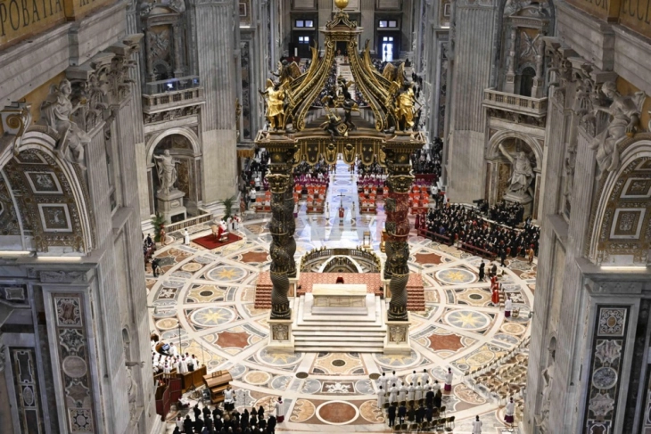 Телото на папата Франциск ќе биде преместено во базиликата Свети Петар за јавноста да му оддаде почит