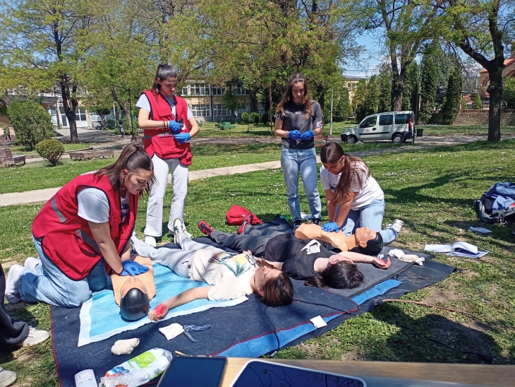 Во Велес општински натпревар по прва помош за основци и средношколци