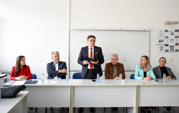 Fakulteti filozofik i UT-së organizoi tryezë të rrumbullakët me temë: “Afirmimi i sociologjisë dhe roli i sociologut në shoqëri”