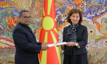 Presidentja Siljanovska-Davkova i pranoi letrat kredenciale të ambasadorit të sapoemëruar të Indisë, Arun Kumar Sahu