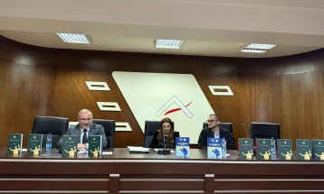 Universiteti i Tetovës mori pjesë në Panairin mbarëkombëtar të librit akademik dhe shkencor që mbahet në Prishtinë