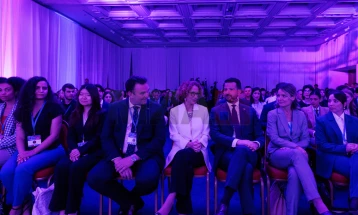 Zëvendës shefja e NATO-s: Ballkani Perëndimor duhet të jetë i kujdesshëm me fjalët – ato mund të jenë më të rrezikshme se armët