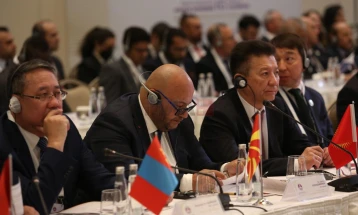 Kostadinovski në një simpozium ndërkombëtar me rastin e 63-vjetorit të Gjykatës Kushtetuese të Republikës së Turqisë