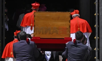 Varroset Papa Françesku