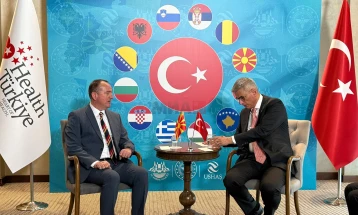 Taravari takon dhe falënderon homologun turk: Miqtë e mirë shihen në ditë të vështira