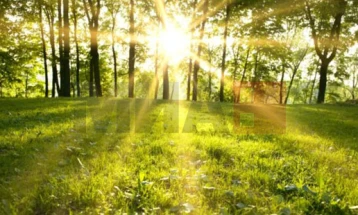 Mot me vranësira të ndryshueshme dhe me periudha me diell