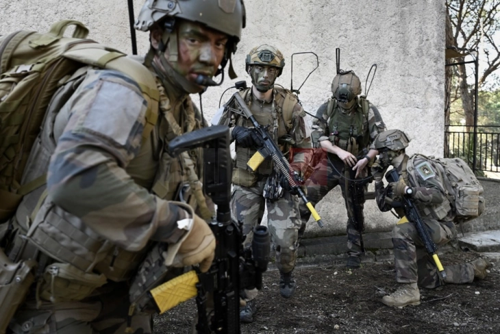 СИПРИ: Светот потрошил рекордни 2,7 трилиони долари за одбрана во 2024 година