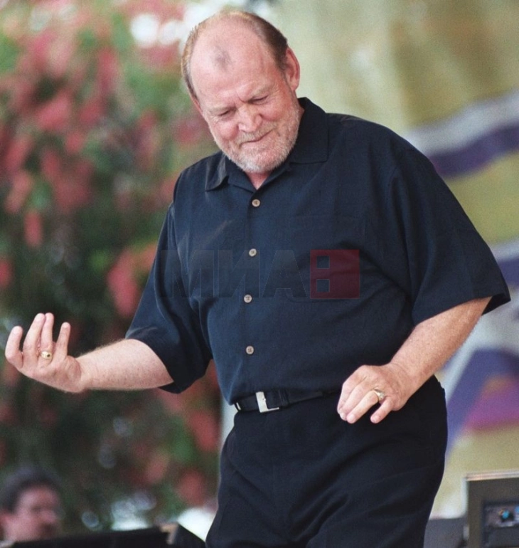 Џо Кокер и Синди Лопер влегоа во Рокенрол-куќата на славните