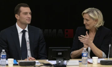 Bashkëpunëtori kryesor i Marin Le Penit paralajmëron kandidaturën për zgjedhjet presidenciale