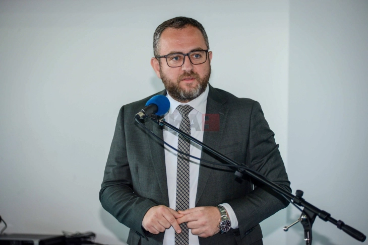 Toshkovski drejtuar maturantëve: Pjesëmarrja e sigurt në komunikacion është shumë e rëndësishme dhe është një detyrim për të gjithë ne