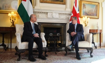 Kryeministri britanik u takua me liderin palestinez, ndërsa Londra e prezantoi paketën e mbështetjes për territoret palestineze