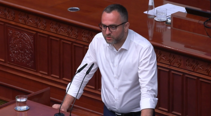 Собранието дебатира за интерпелација на министерот Тошковски 