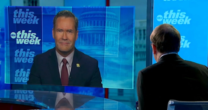 Волц: САД се побезбедни по 100-те дена на Трамп отколку за четирите години со Бајден 