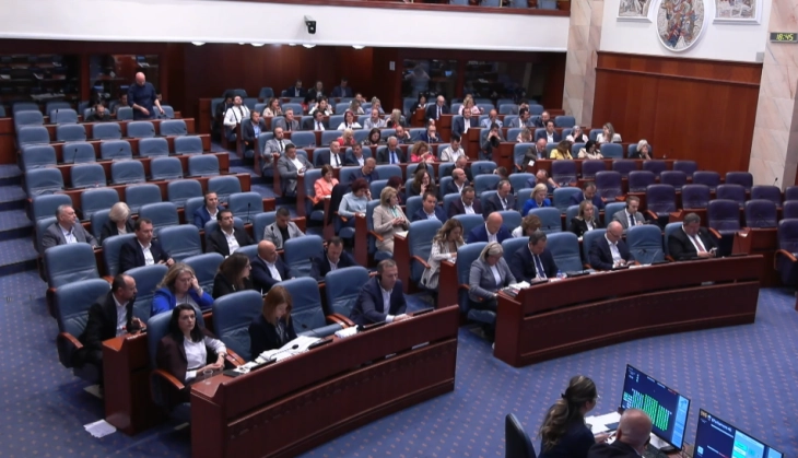 Kuvendi e hodhi poshtë interpelancën për ministrin e Punëve të Brendshme, Pançe Toshkovski