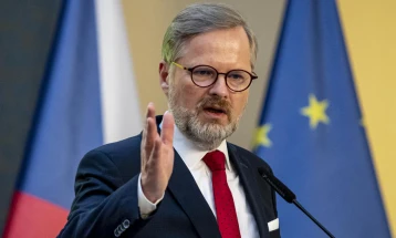 Kryeministri çek nuk e përjashton mundësinë për dërgimin e ushtarëve në Ukrainë